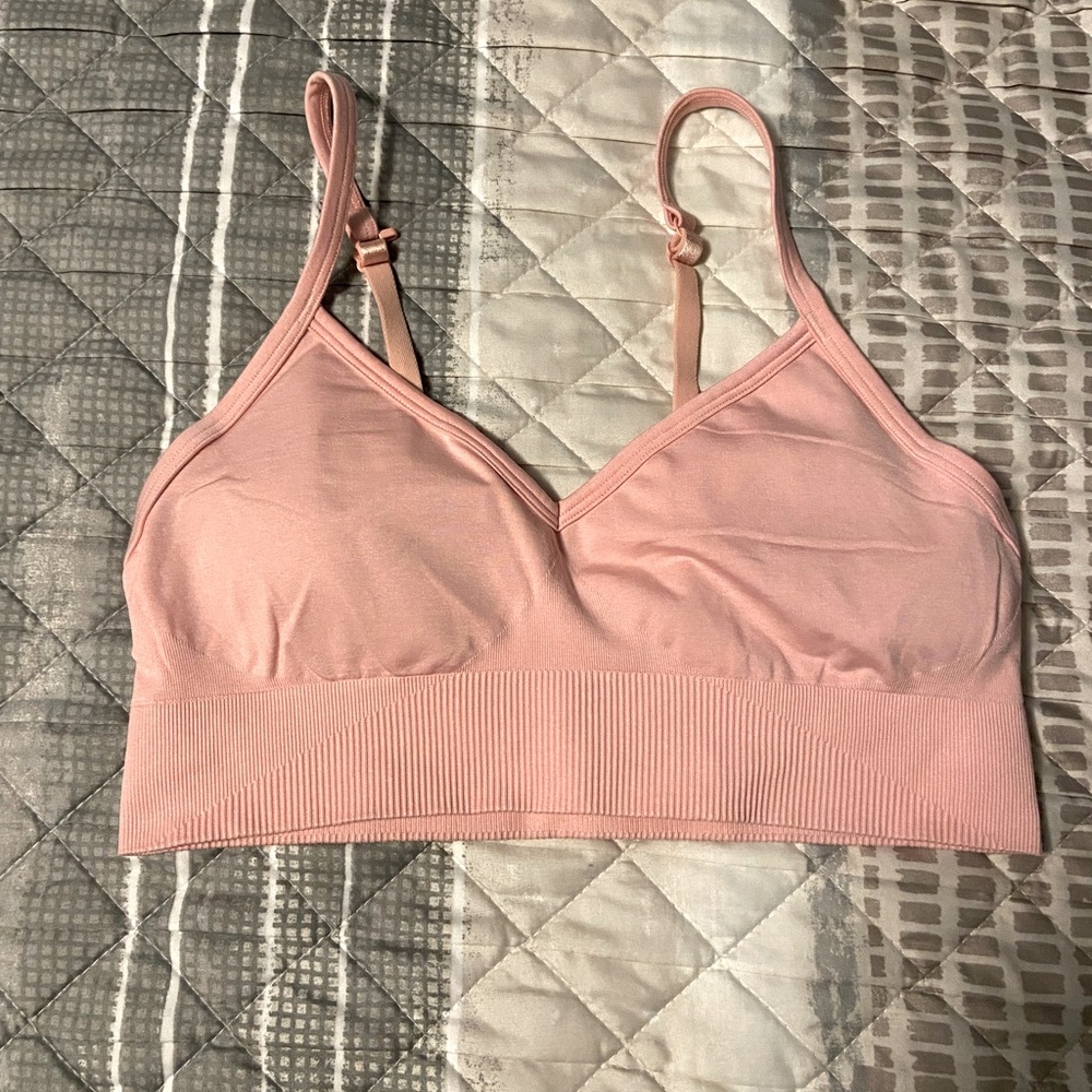 NWOT Lululemon Ebb to Street Bra Size 10